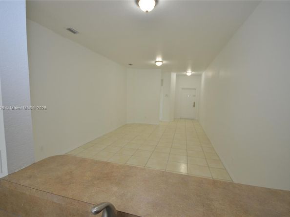 1616 SW 2nd St 1616, Homestead FL 33030