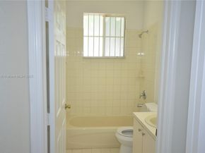 1616 SW 2nd St 1616, Homestead FL 33030