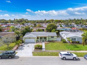 6534 NW 2nd St, Margate FL 33063