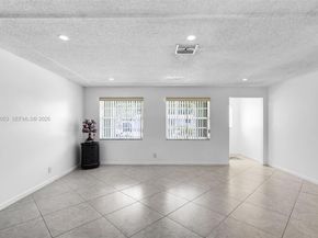 6534 NW 2nd St, Margate FL 33063