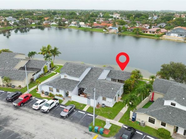 6604 SW 152nd Pl 2604, Miami FL 33193