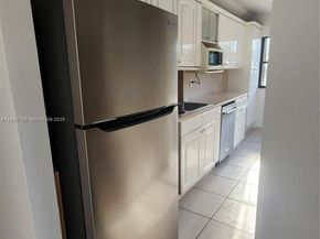 1891 N 61st Ave B215, Hollywood FL 33024