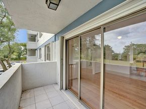 1891 N 61st Ave B215, Hollywood FL 33024