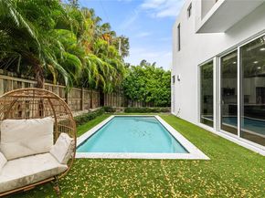 1816 SW 23rd St, Miami FL 33145