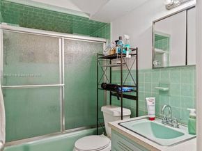 3202 Taft St, Hollywood FL 33021