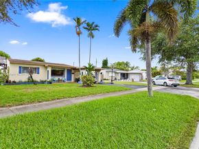 3202 Taft St, Hollywood FL 33021