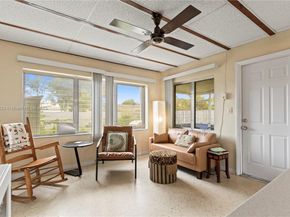 3202 Taft St, Hollywood FL 33021