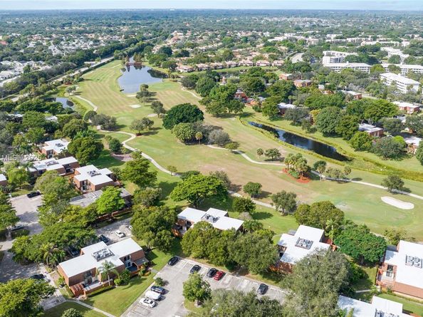 9143D SW 23rd St, Davie FL 33324