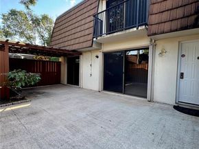 9143D SW 23rd St, Davie FL 33324