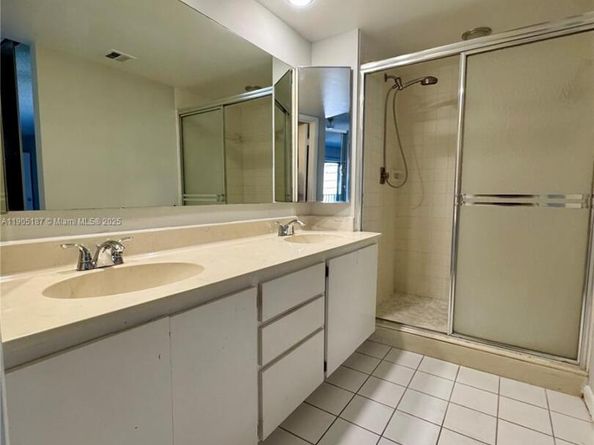 9143D SW 23rd St, Davie FL 33324