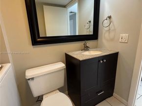 9143D SW 23rd St, Davie FL 33324