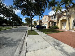 3523 SW 169th Ter, Miramar FL 33027