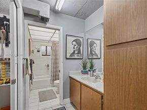 Undisclosed Address #A11947937, Miami FL 33173