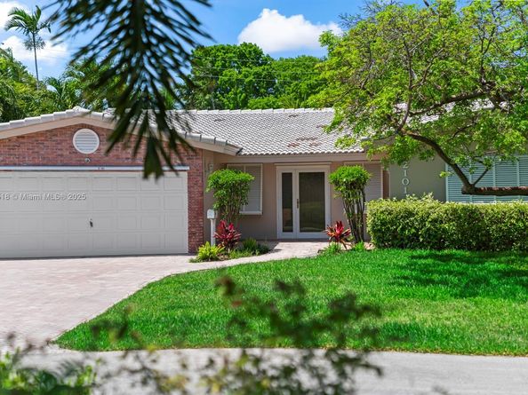 2101 NE 54th Ct, Fort Lauderdale FL 33308