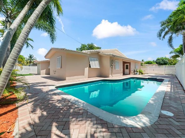 2101 NE 54th Ct, Fort Lauderdale FL 33308
