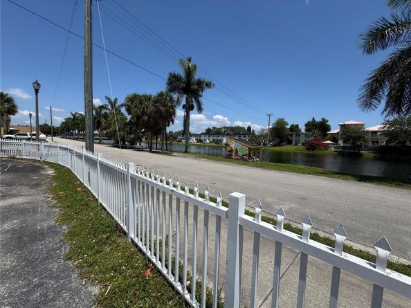 2025 NE 164th St 206, North Miami Beach FL 33162
