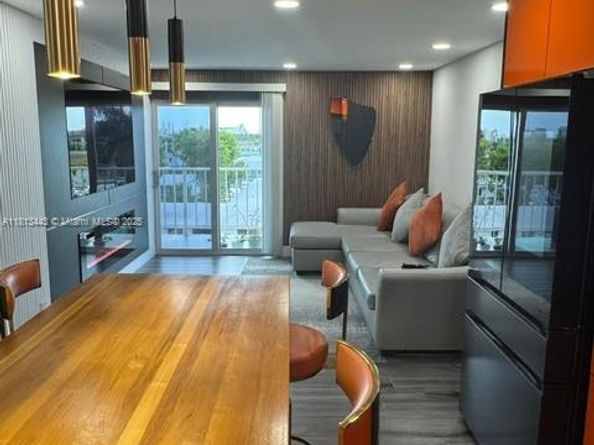 4550 NW 9th St 520E, Miami FL 33126