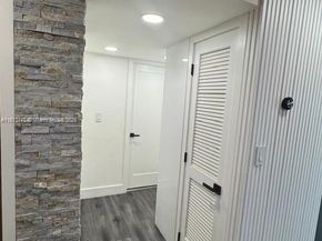 4550 NW 9th St 520E, Miami FL 33126