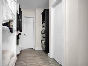810 NE 182nd St, North Miami Beach FL 33162