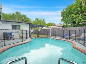 810 NE 182nd St, North Miami Beach FL 33162