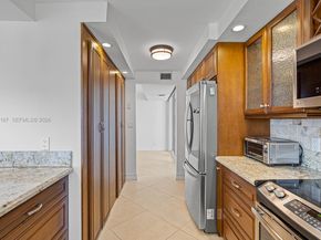 1360 S Ocean Blvd 1605, Pompano Beach FL 33062
