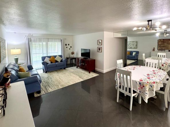 13701 Kendale Lakes Cir B111, Miami FL 33183