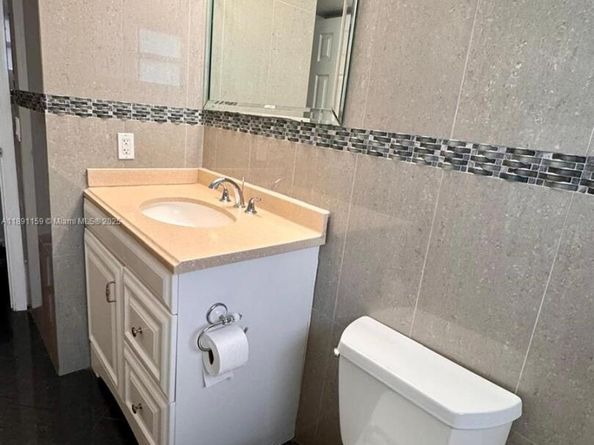 13701 Kendale Lakes Cir B111, Miami FL 33183