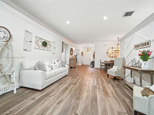 5034 SW 161st Ave, Miramar FL 33027