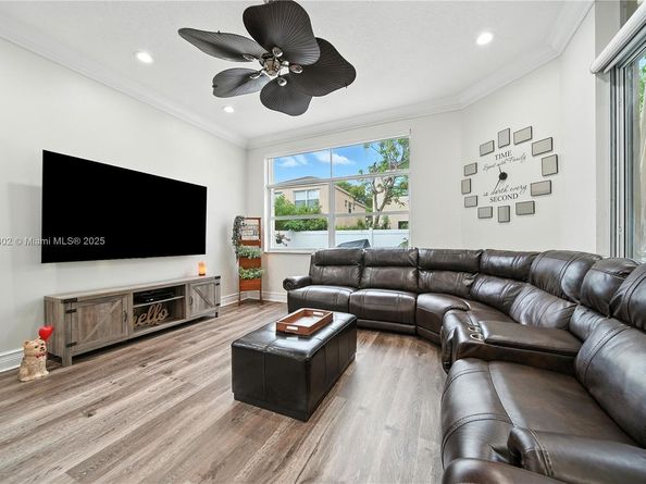 5034 SW 161st Ave, Miramar FL 33027