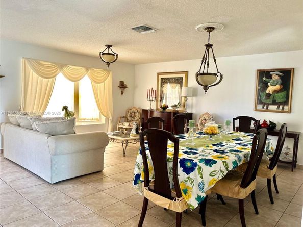 11060 SW 153rd Ct, Miami FL 33196