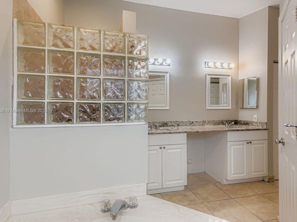 13249 SW 50th St, Miramar FL 33027