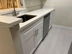 2811 N Oakland Forest Dr 309, Oakland Park FL 33309