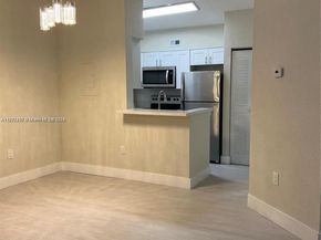 2811 N Oakland Forest Dr 309, Oakland Park FL 33309