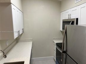 2811 N Oakland Forest Dr 309, Oakland Park FL 33309