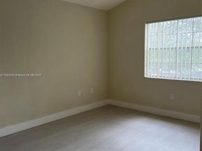 2811 N Oakland Forest Dr 309, Oakland Park FL 33309