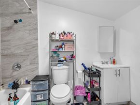 3380 NW 8th Pl, Lauderhill FL 33311