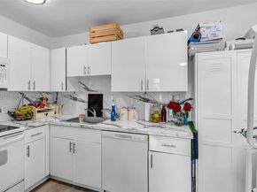 3380 NW 8th Pl, Lauderhill FL 33311