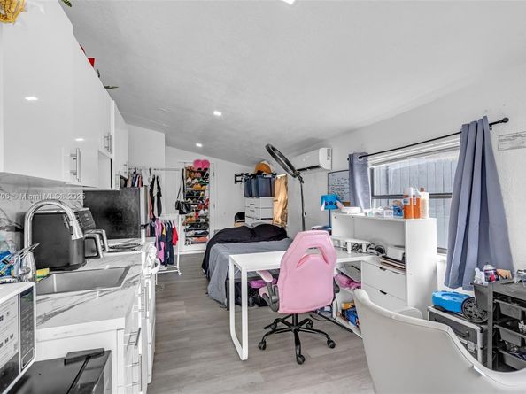 3380 NW 8th Pl, Lauderhill FL 33311