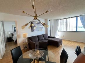 540 Brickell Key Dr 1524, Miami FL 33131