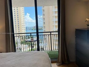 540 Brickell Key Dr 1524, Miami FL 33131