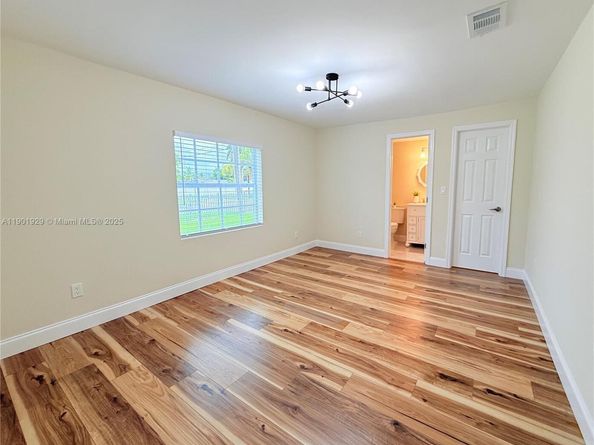 4340 SW 19th St, West Park FL 33023