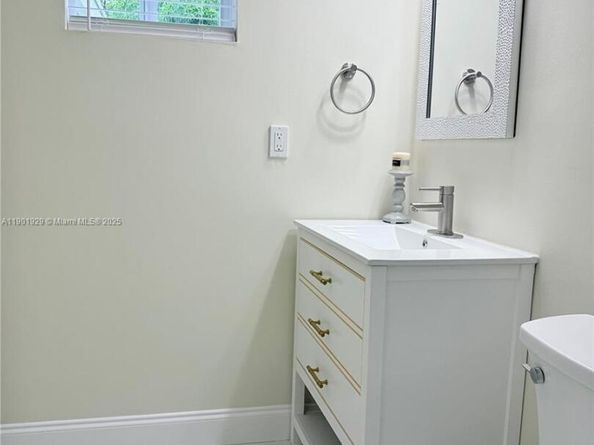 4340 SW 19th St, West Park FL 33023