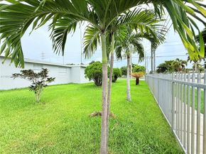 4340 SW 19th St, West Park FL 33023