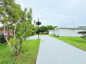 4340 SW 19th St, West Park FL 33023