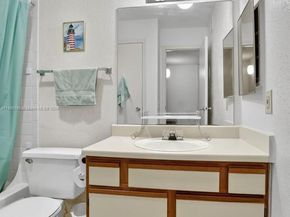 875 Riverside Dr 716, Coral Springs FL 33071