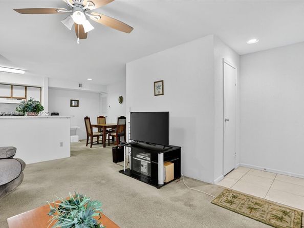 875 Riverside Dr 716, Coral Springs FL 33071