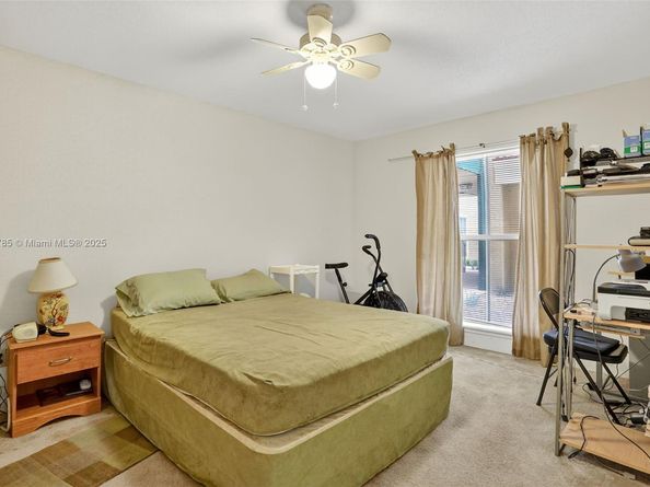 875 Riverside Dr 716, Coral Springs FL 33071