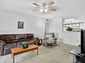 875 Riverside Dr 716, Coral Springs FL 33071