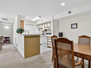 875 Riverside Dr 716, Coral Springs FL 33071