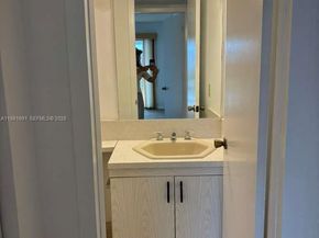 2052 Exeter C 2052, Boca Raton FL 33434